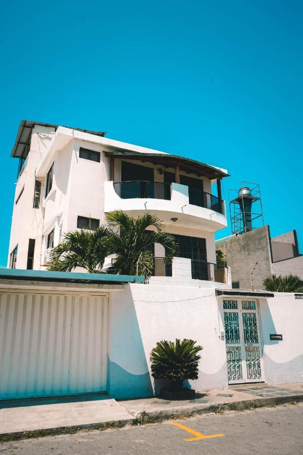 Hotel Manta Beach Madrigal Eksteriør billede