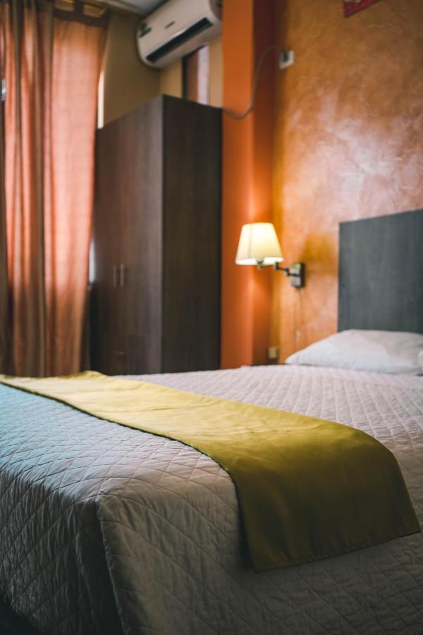 Hotel Manta Beach Madrigal Eksteriør billede